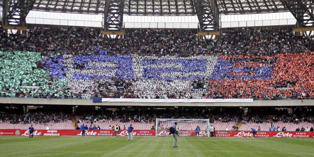 Altra coreografia esposta allo Stadio San Paolo